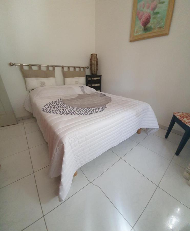 Au Rendez-vous Des Arts Holiday home *